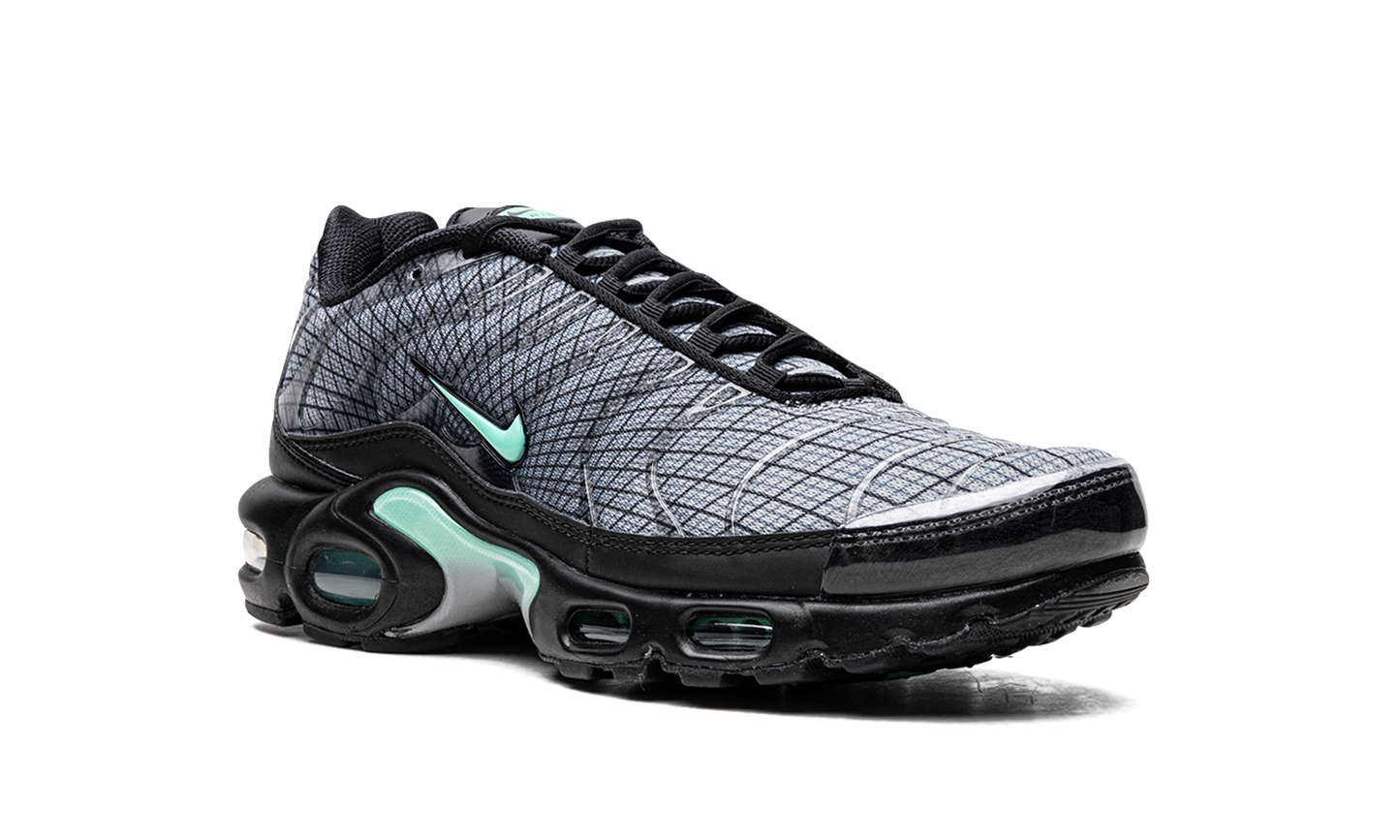 Air Max Plus Spirograph