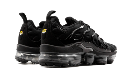 AIR VAPORMAX PLUS WMNS  Triple Black